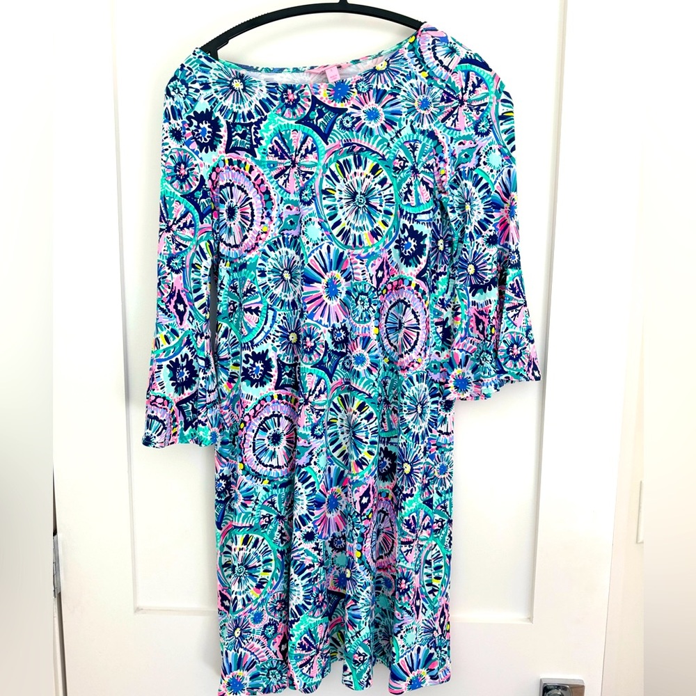 NWOT Lilly Pulitzer bell sleeve stretch midi dress, size small. Retail $128
